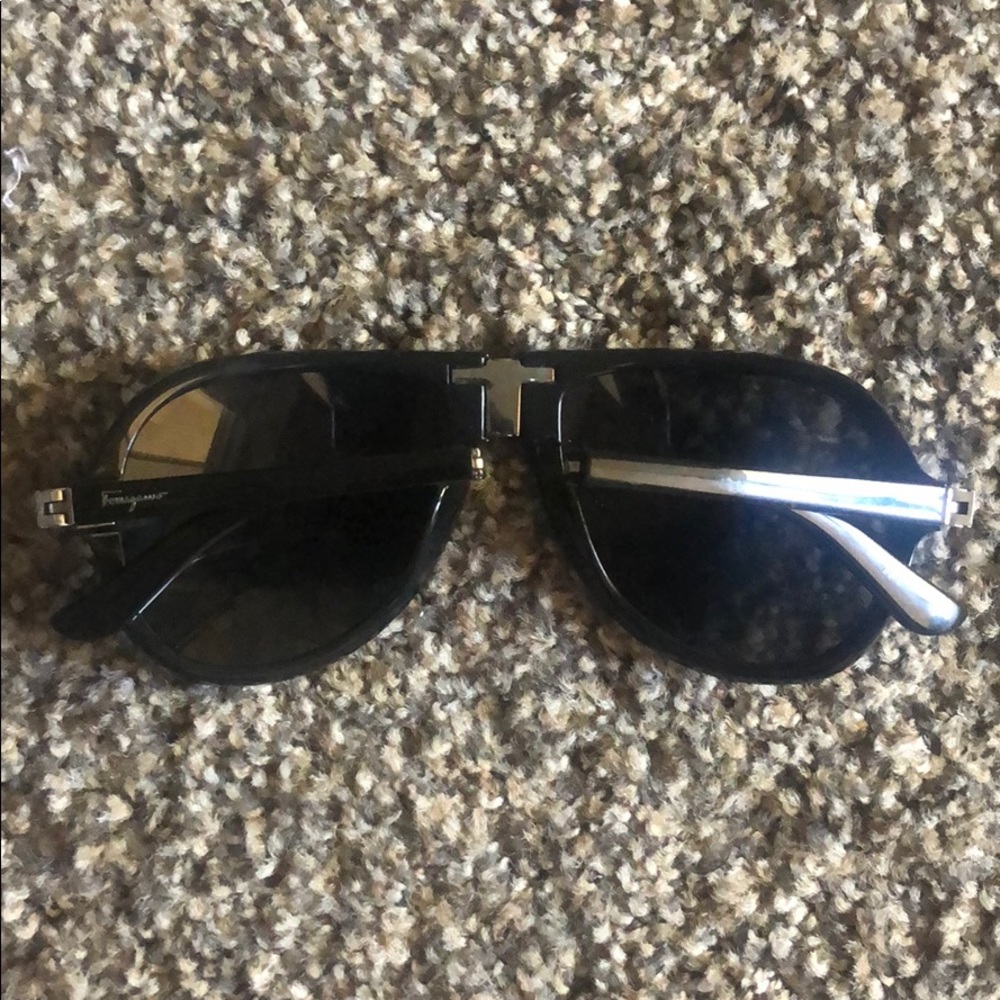 Ferragamo Sunglasses 🕶